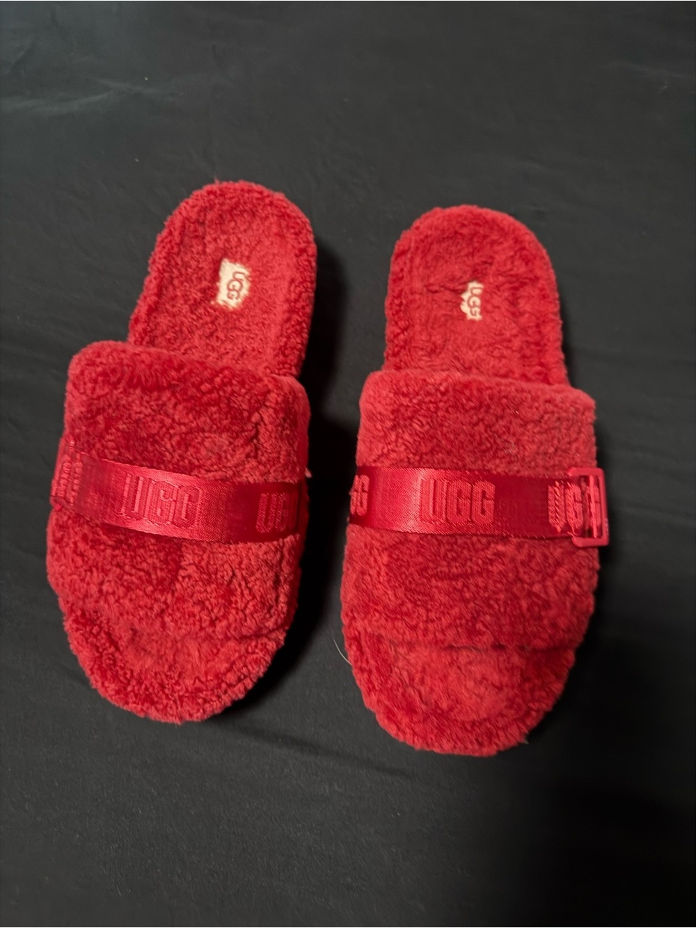 UGG Women’s Red Fluff Slide Slippers